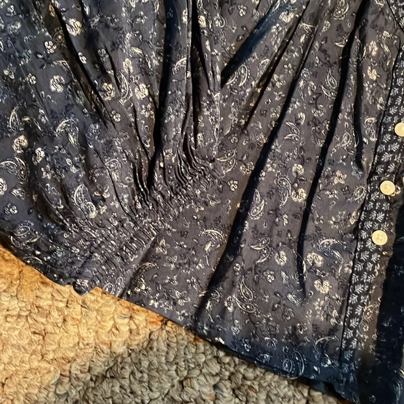 Top - Picture 3 of 6